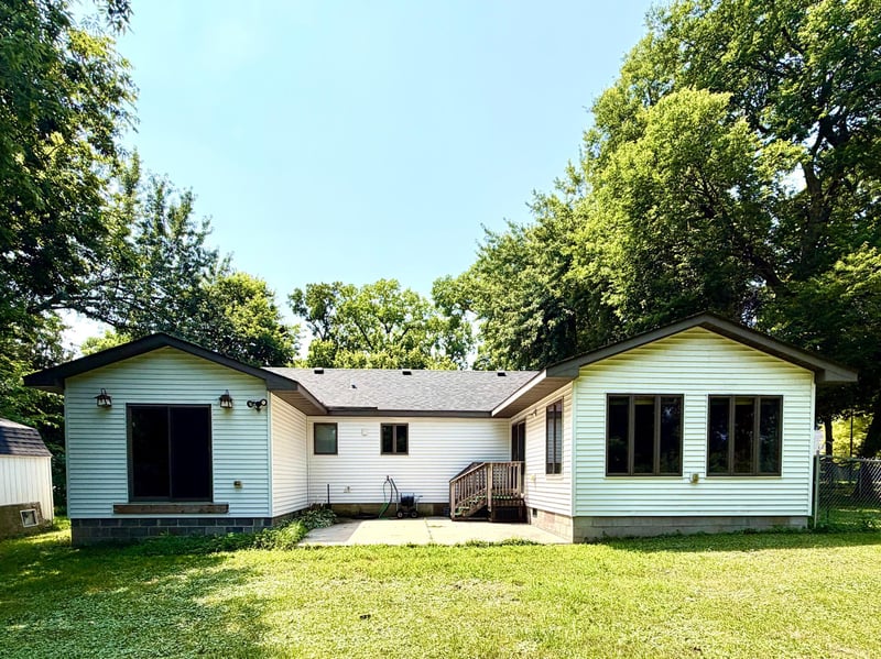 210 Saratoga St, Ortonville, MN 56278