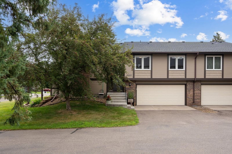 9257 Dartford Rd, Woodbury, MN 55125