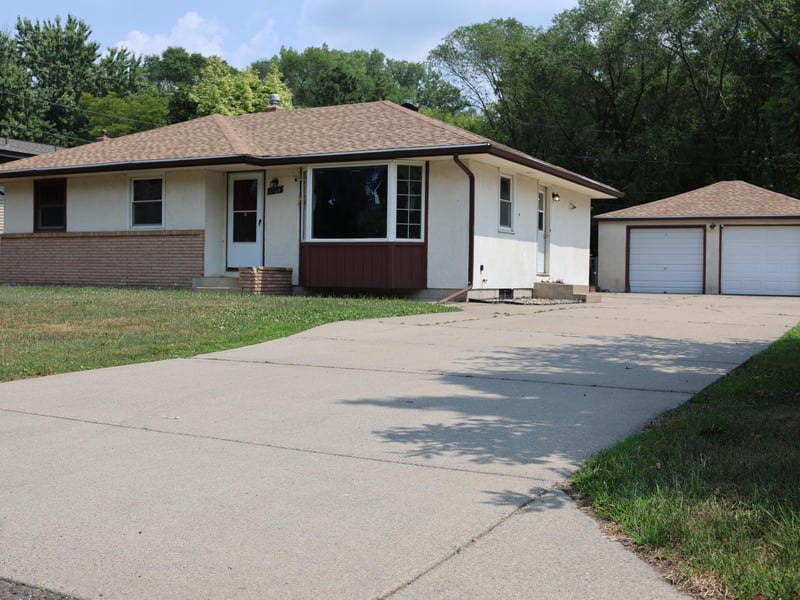 1764 Atlantic St, Maplewood, MN 55109