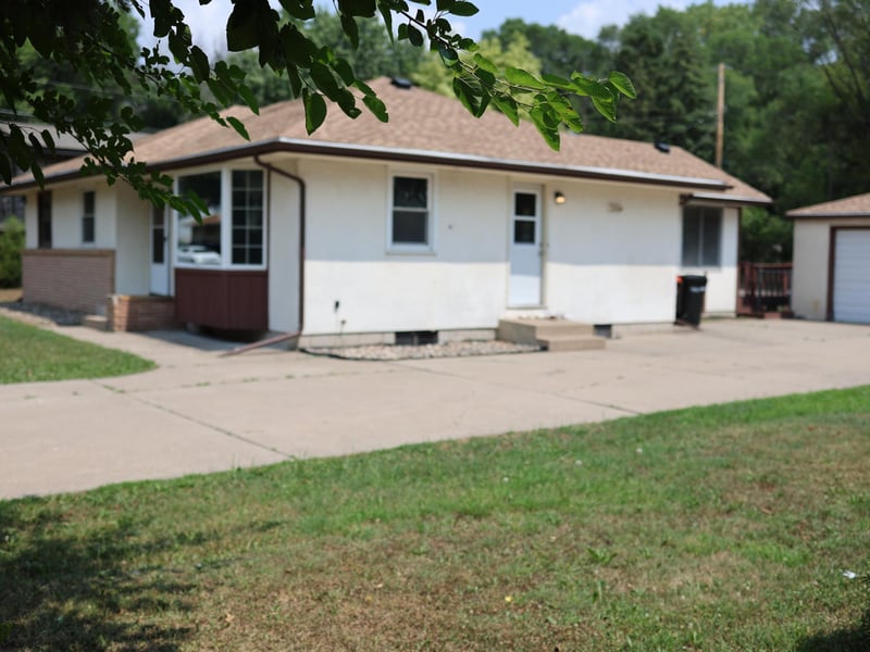 1764 Atlantic St, Maplewood, MN 55109