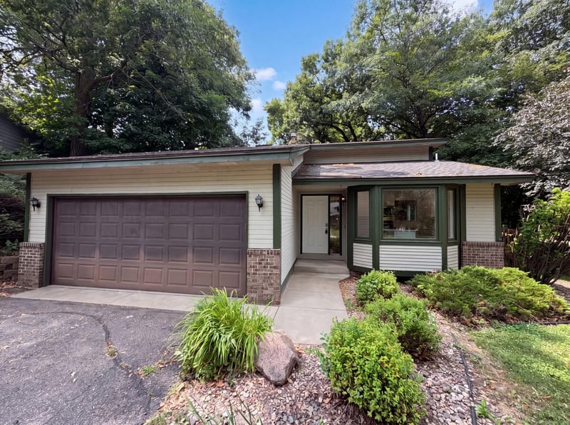 2601 Setter Cir, Mound, MN 55364