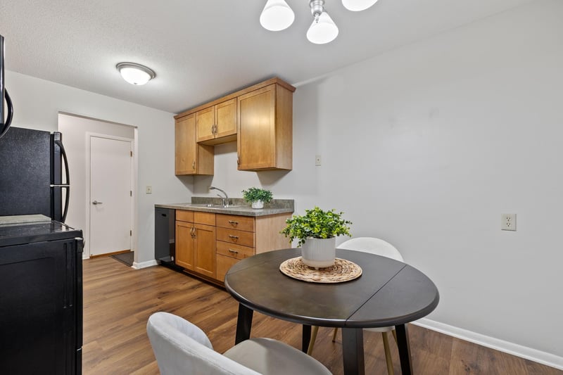 4400 Upton Ave S #203, Minneapolis, MN 55410