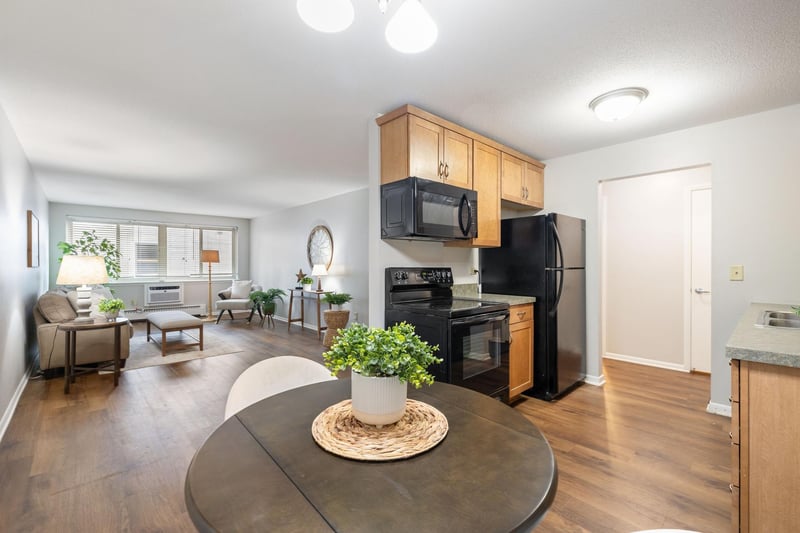 4400 Upton Ave S #203, Minneapolis, MN 55410