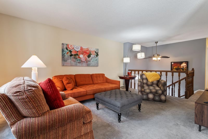 1055 Bridge St, Shoreview, MN 55126