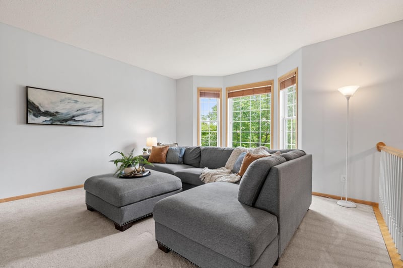 15737 Foliage Ave, Apple Valley, MN 55124