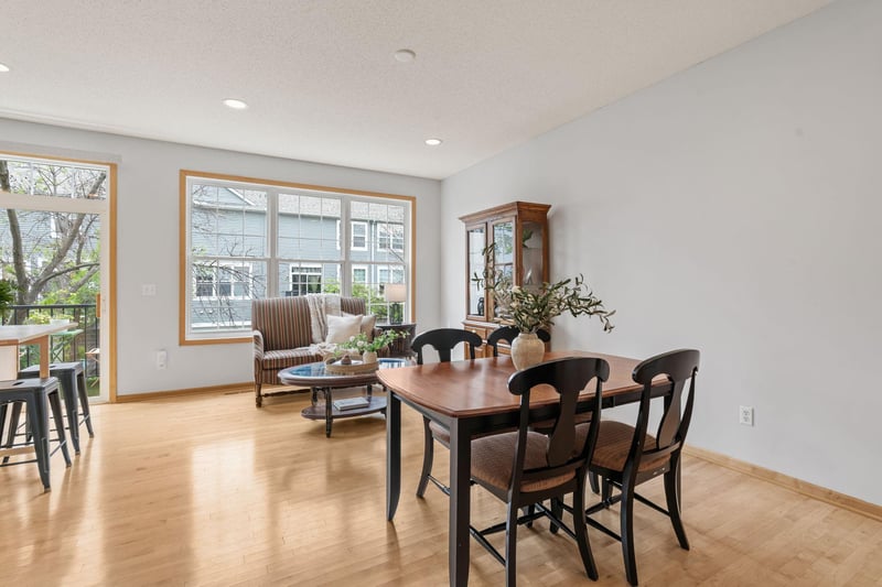 15737 Foliage Ave, Apple Valley, MN 55124