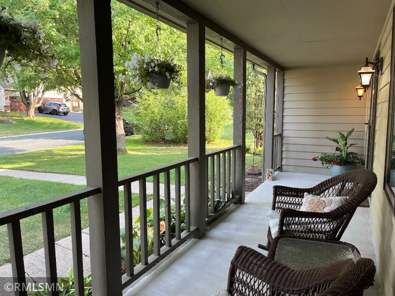 4735 Burr Oak St, Eagan, MN 55122