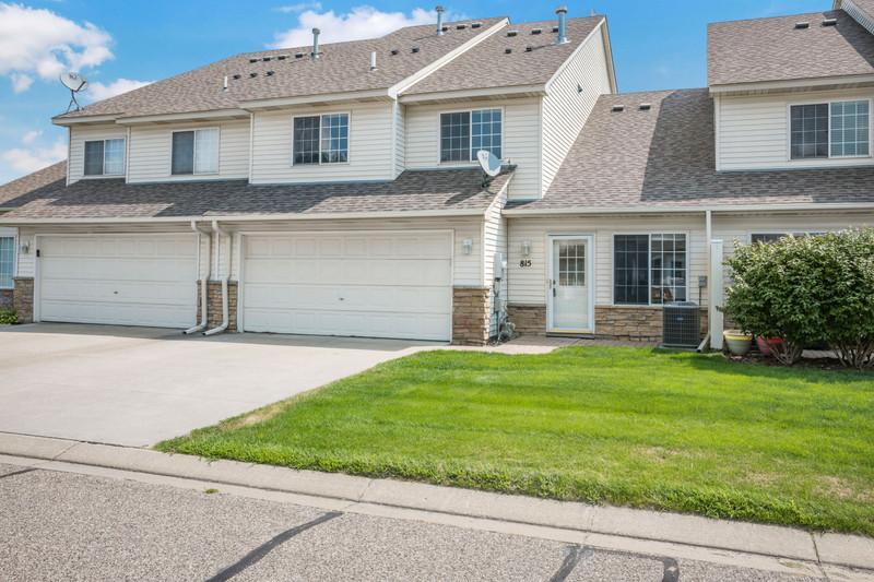 815 Ferdinand Dr, Shakopee, MN 55379