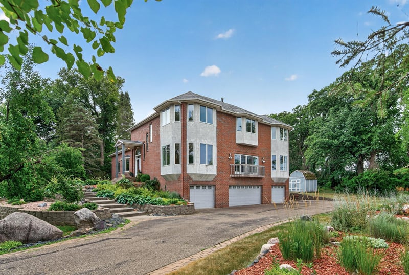 2300 Bantas Point Rd, Wayzata, MN 55391
