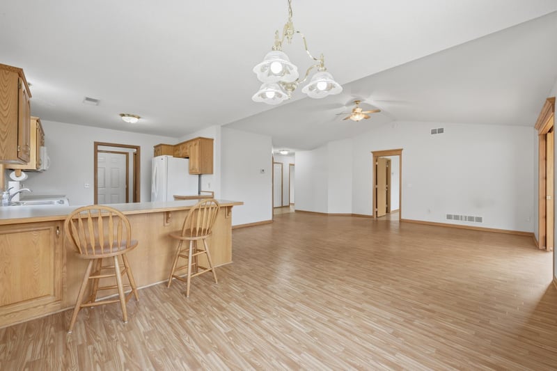 4122 Dublin Dr, Saint Cloud, MN 56301