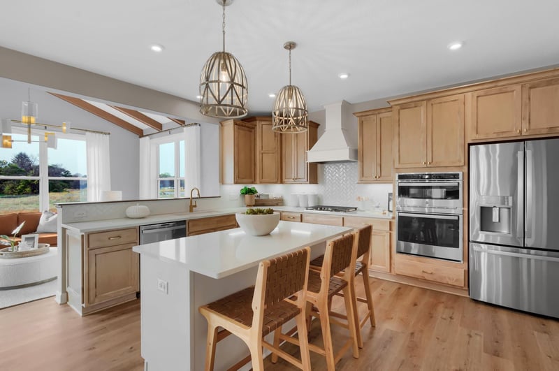916 Big Woods Dr, Delano, MN 55328
