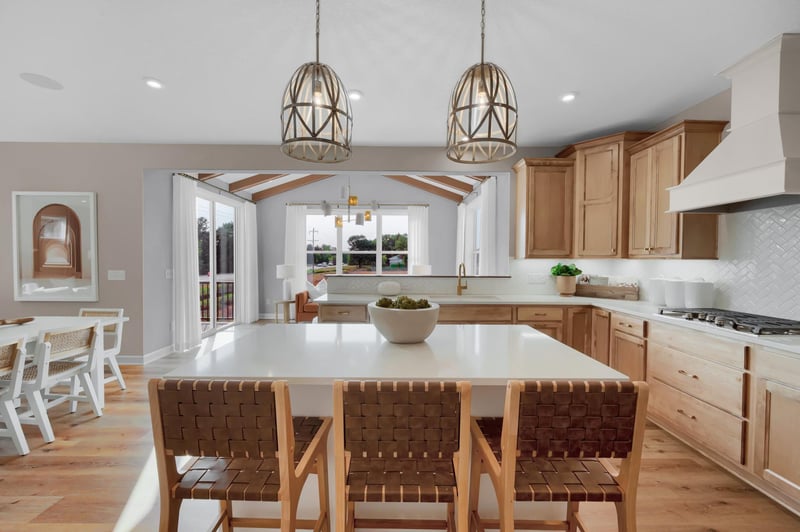 916 Big Woods Dr, Delano, MN 55328