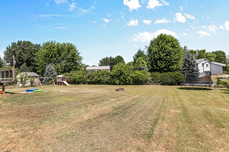 1980 Bridgewater Blvd S, Cambridge, MN 55008