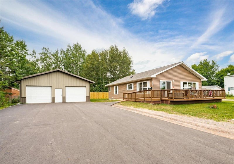 1209 96th Ave W, Duluth, MN 55808