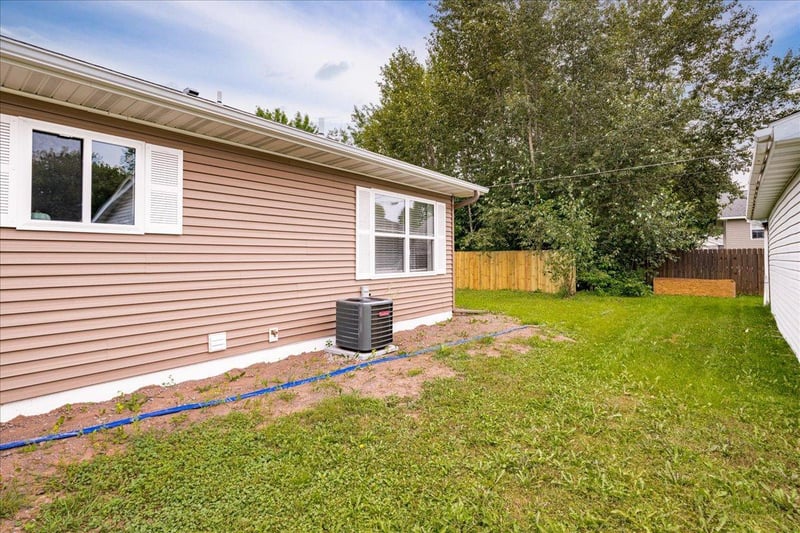 1209 96th Ave W, Duluth, MN 55808