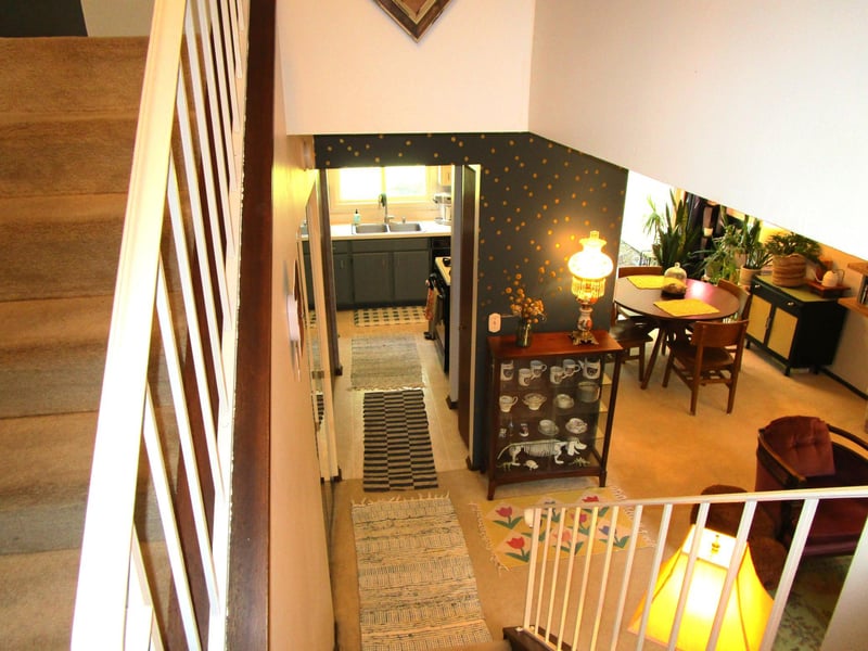 192 River Woods Ln, Burnsville, MN 55337