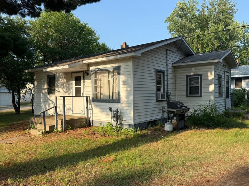 106 2nd St NE, Twin Valley, MN 56584