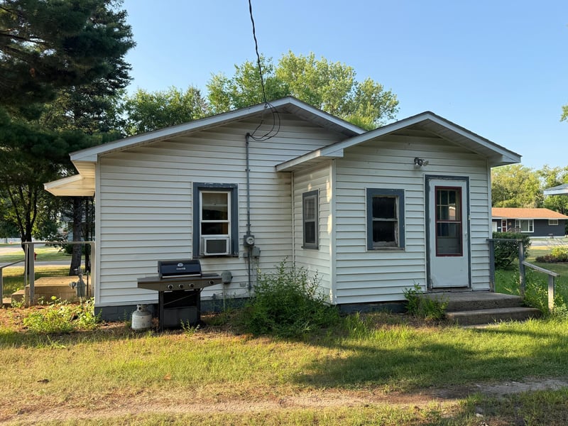 106 2nd St NE, Twin Valley, MN 56584