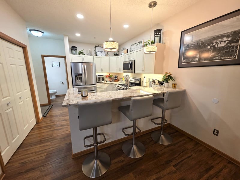 1611 Woodlynn Ave #3, Maplewood, MN 55109
