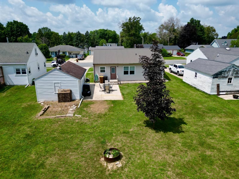 617 Lyndale Ave, Spring Valley, MN 55975
