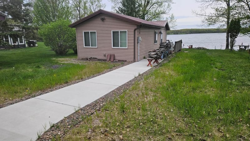 1408 216th Ave, Ogilvie, MN 56358
