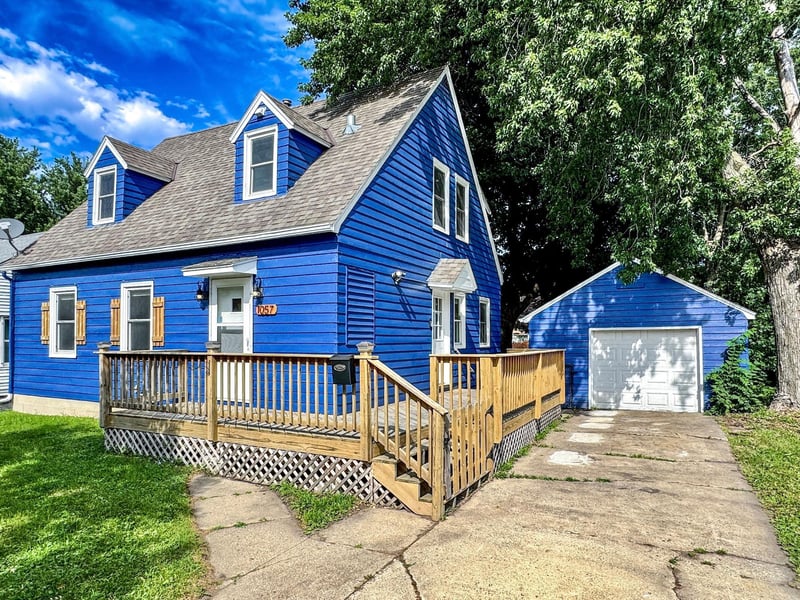1057 Linn Ave, Owatonna, MN 55060