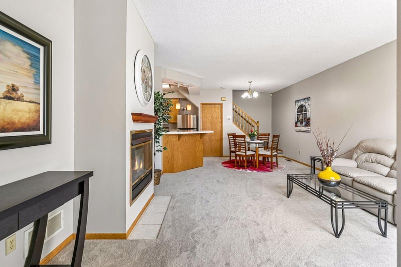 15321 Greenhaven Ln #107, Burnsville, MN 55306