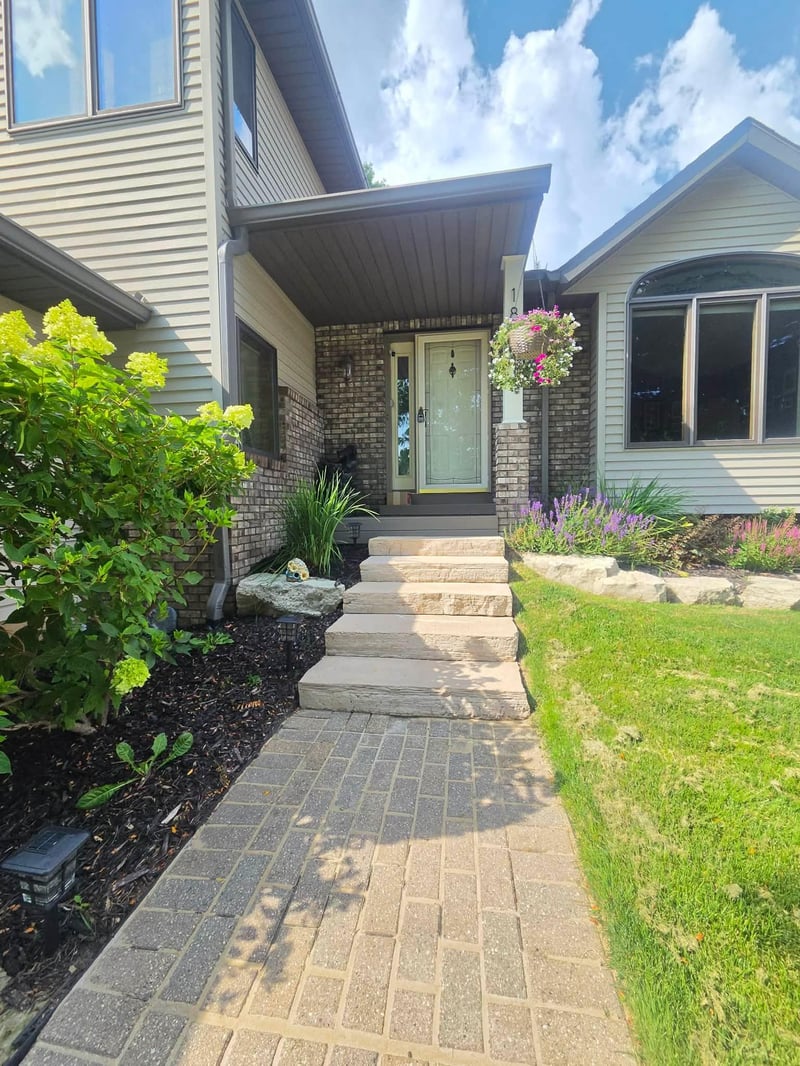 1850 Garvin Heights Rd, Winona, MN 55987