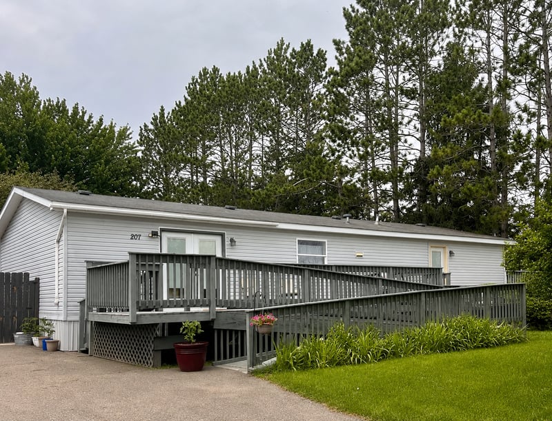 207 Lakin Ave SW, Kelliher, MN 56650