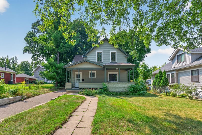 663 Smith Ave S, Saint Paul, MN 55107