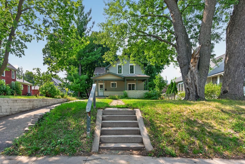 663 Smith Ave S, Saint Paul, MN 55107
