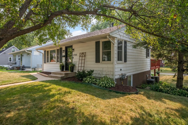 2700 Brunswick Ave S, Saint Louis Park, MN 55416