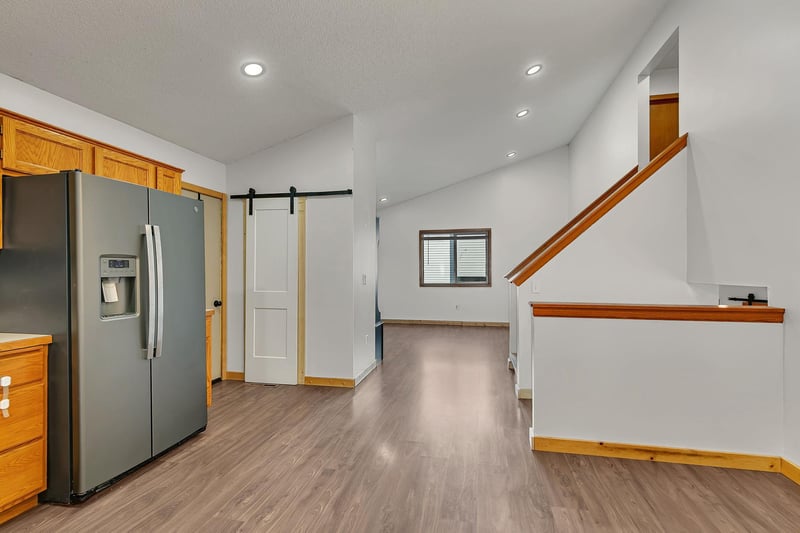 6089 Mill Run Rd, Monticello, MN 55362