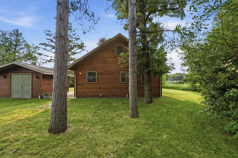 37618 W Stocking Dr, Menahga, MN 56464