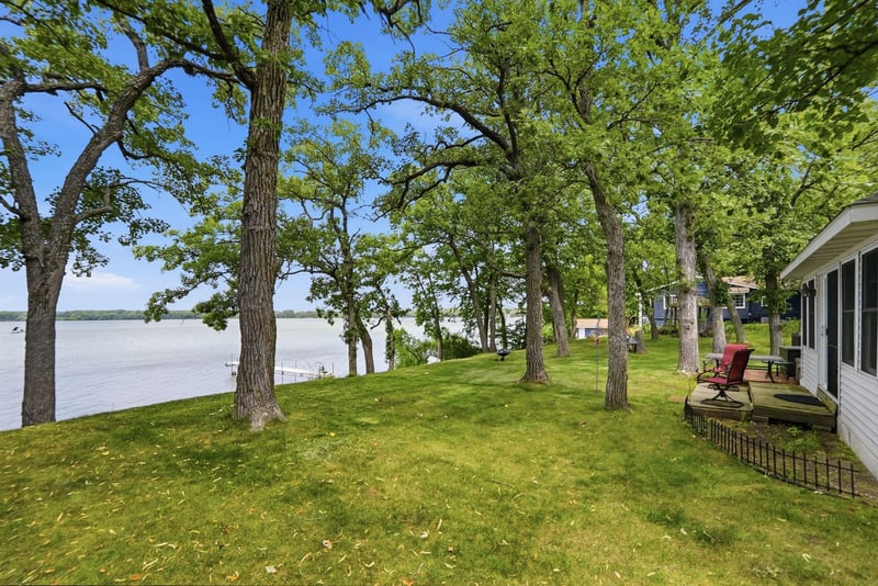 7014 107th Ave, Clear Lake, MN 55319