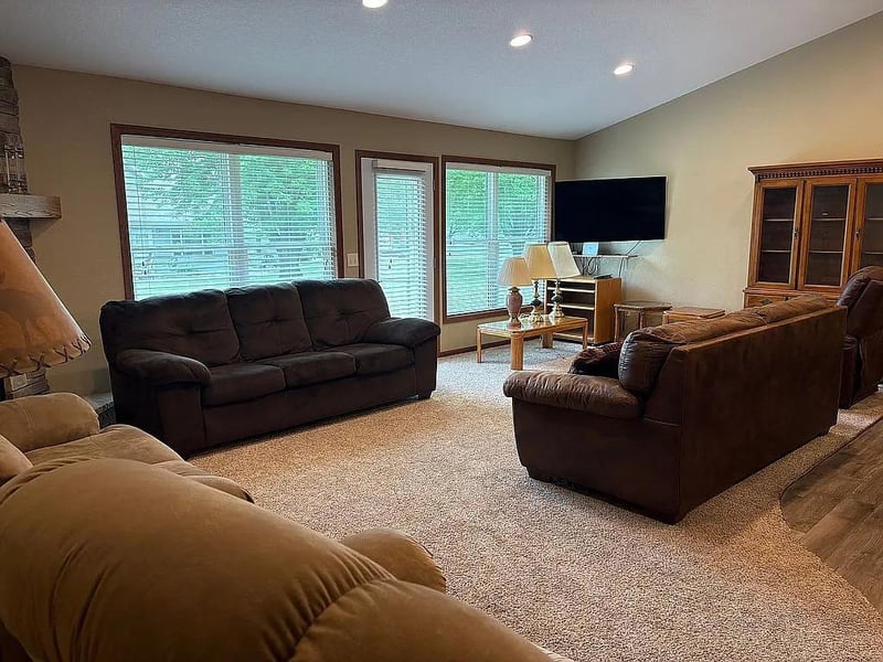 308 Aspenwood Dr, Redwood Falls, MN 56283