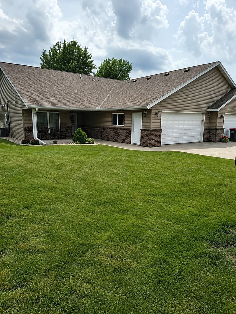 308 Aspenwood Dr, Redwood Falls, MN 56283