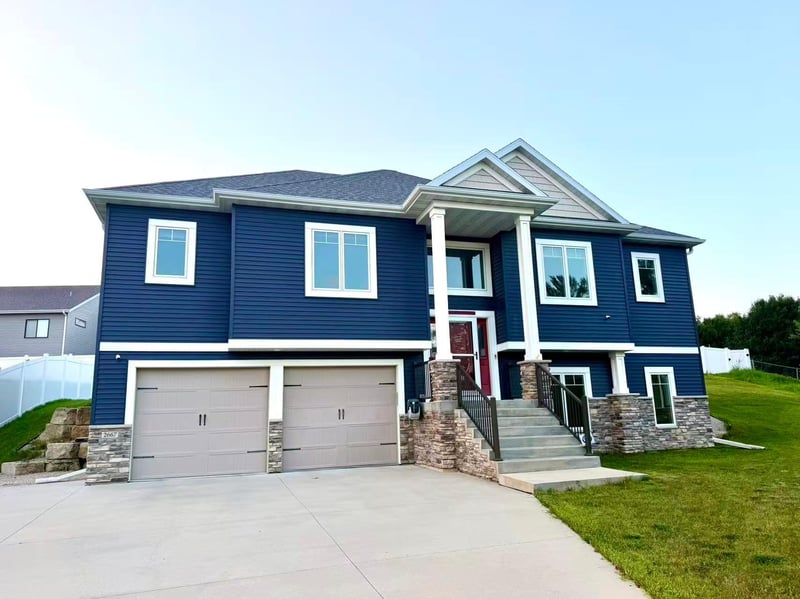 2667 Century Pine Ln NE, Rochester, MN 55906