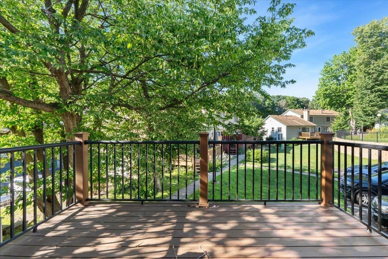 2640 Shenandoah Ln N, Plymouth, MN 55447