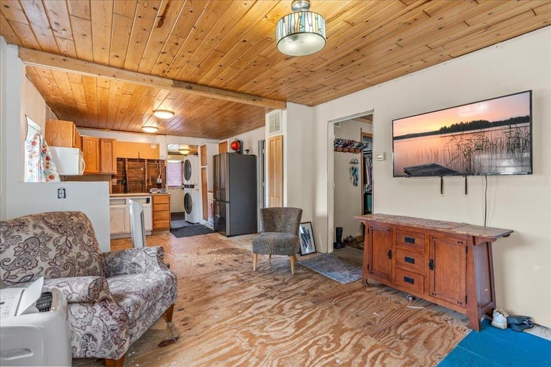 225 4th Street Ne, Crosby, MN 56441