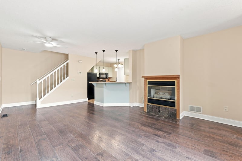 1770 Donegal Dr #10, Woodbury, MN 55125