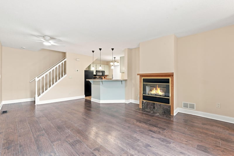 1770 Donegal Dr #10, Woodbury, MN 55125