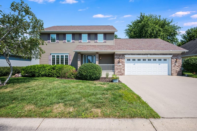 47 Eagle Ridge Trl, North Mankato, MN 56003