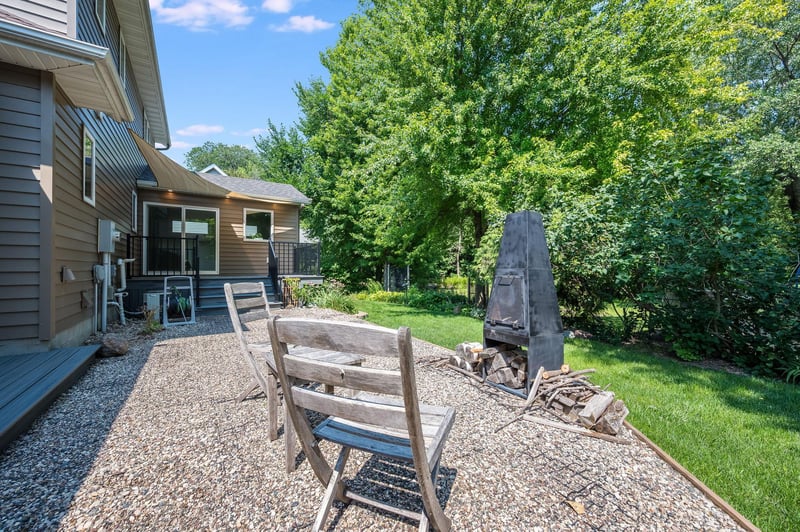 47 Eagle Ridge Trl, North Mankato, MN 56003
