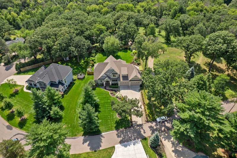 15413 Robinwood Dr, Minnetonka, MN 55345
