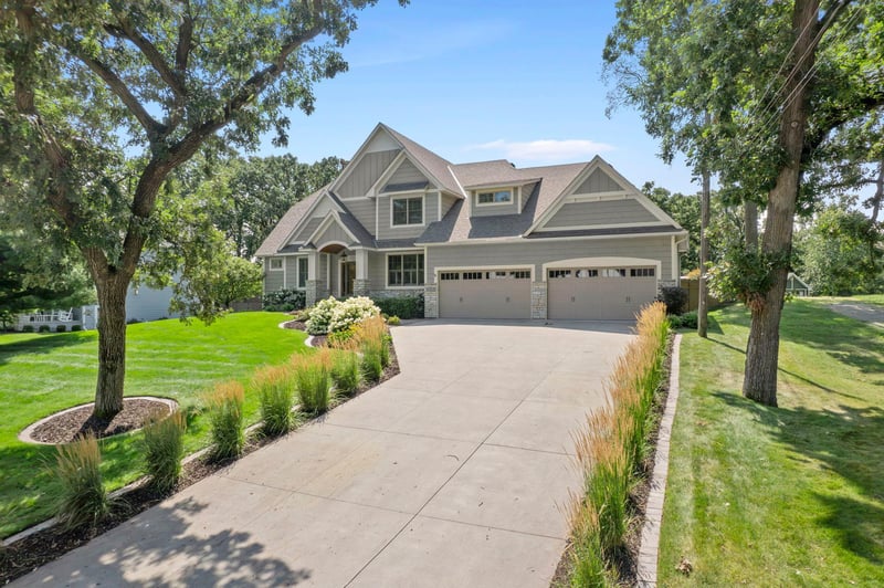 15413 Robinwood Dr, Minnetonka, MN 55345