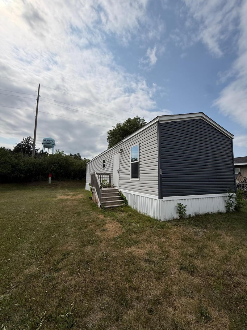 12 Raasch Ranch, Zumbrota, MN 55992