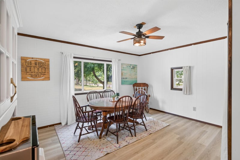 8326 Glenbrook Ave S, Cottage Grove, MN 55016