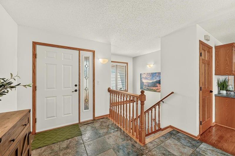 507 9th St NW, Byron, MN 55920
