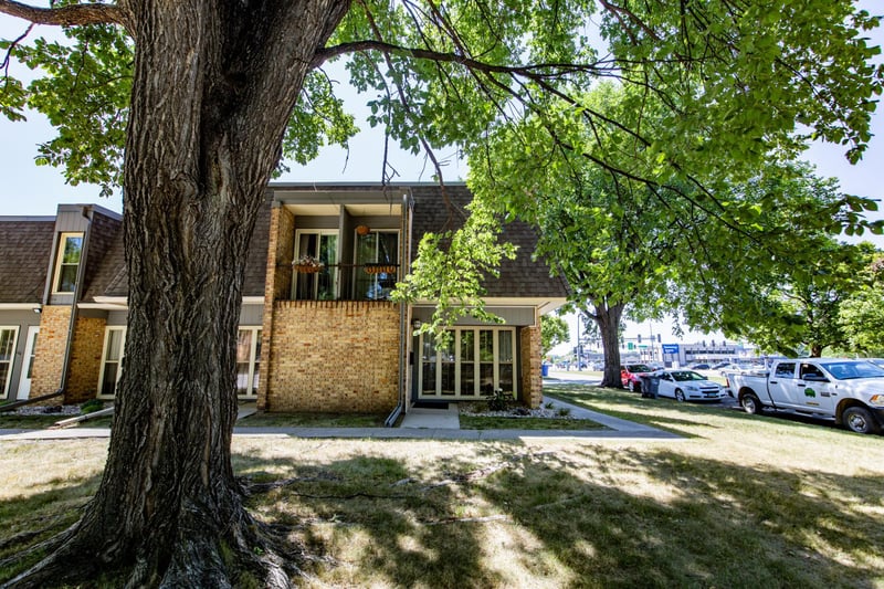 801 23rd Ave S, Moorhead, MN 56560